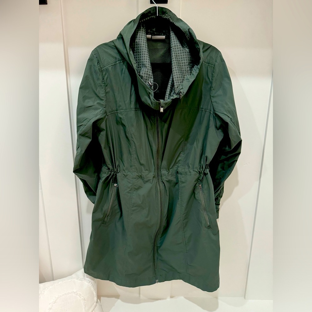 Athleta Rain Coat/Shell/Windbreaker w/ Hood